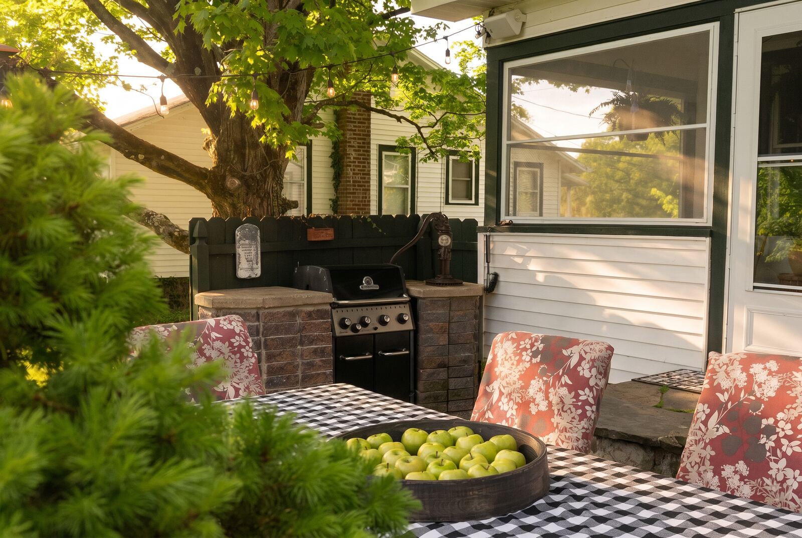 262-270 Patterson Lane, Saugerties — editorial frame