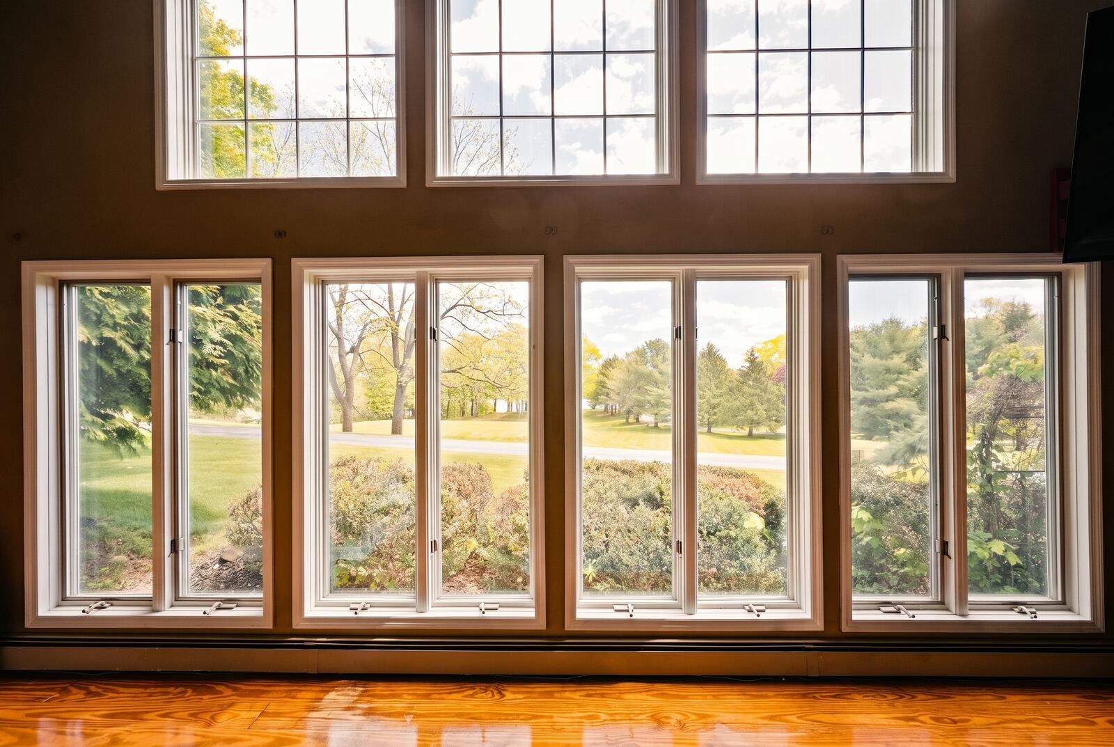 262-270 Patterson Lane, Saugerties — editorial frame