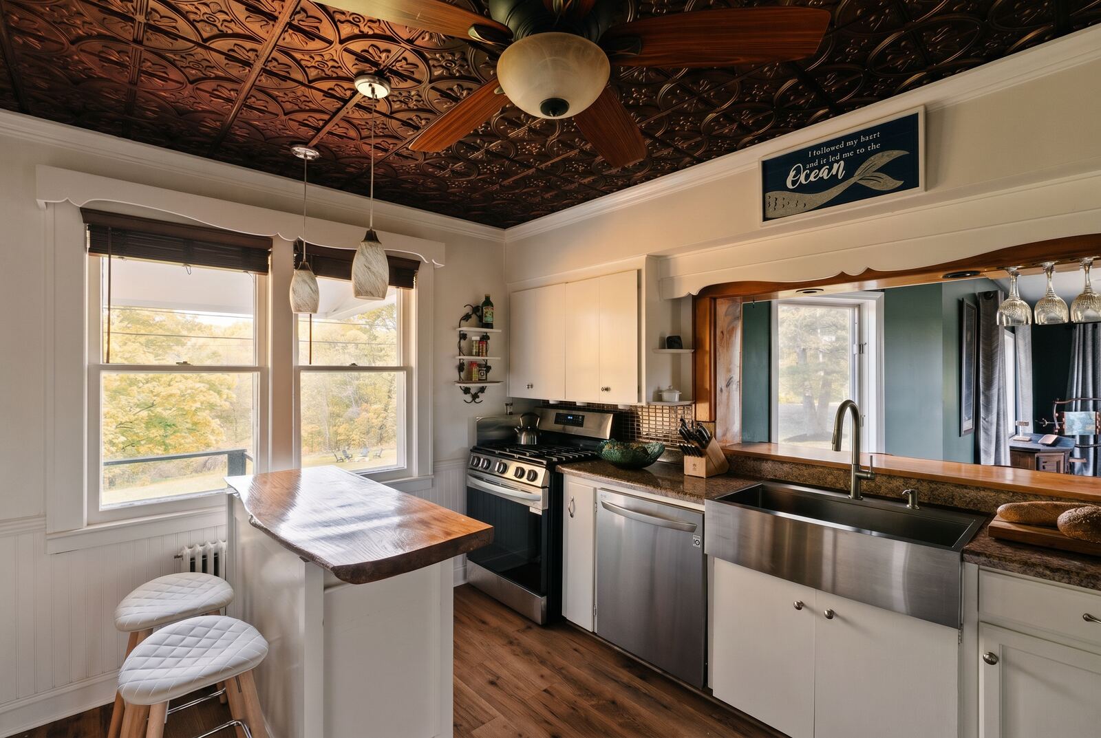262-270 Patterson Lane, Saugerties — editorial frame