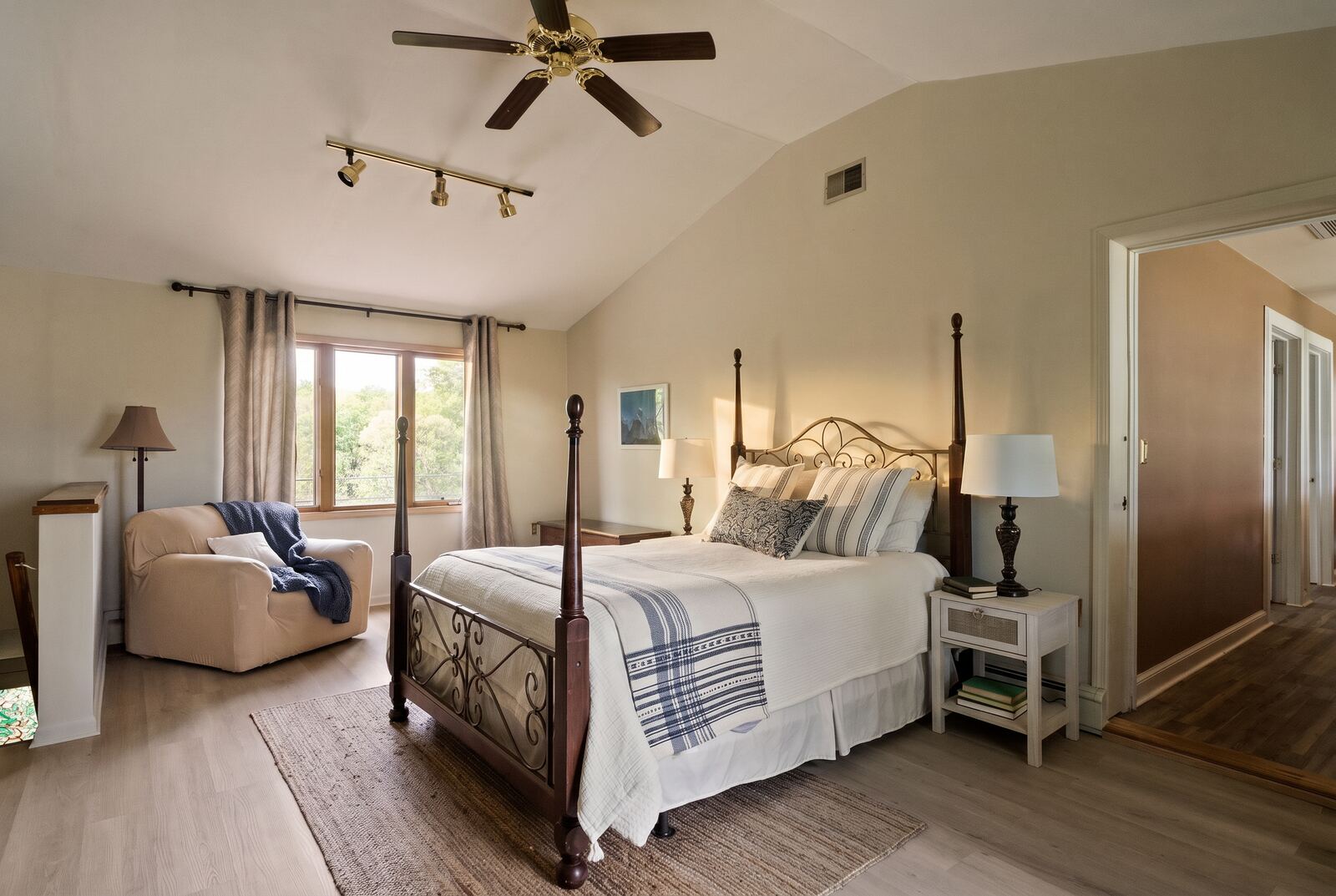262-270 Patterson Lane, Saugerties — editorial frame