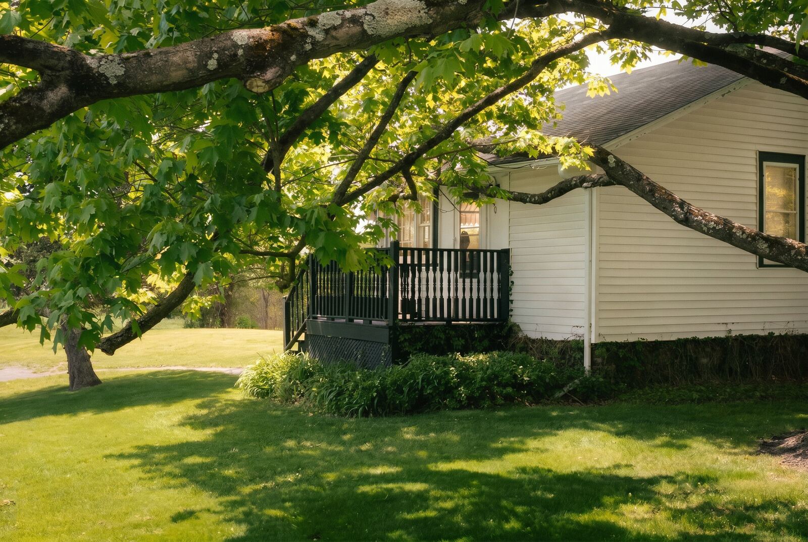 262-270 Patterson Lane, Saugerties — editorial frame